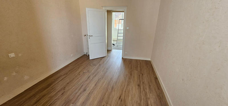 Maison - 170 m² - 7 pièces