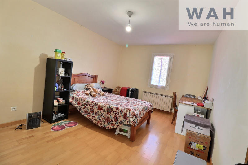 Mas - 200 m² - 5 pièces