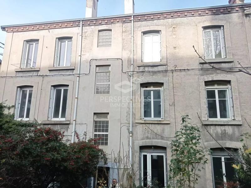 Immeuble - 443 m² - 15 pièces