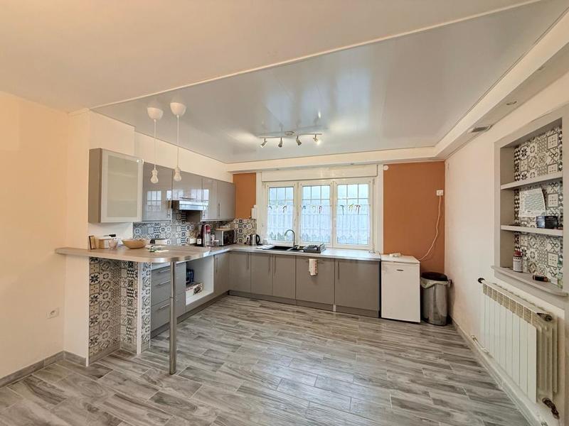 Maison - 90 m² - 4 pièces