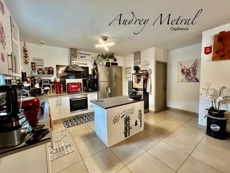 Maison - 81 m² - 3 pièces