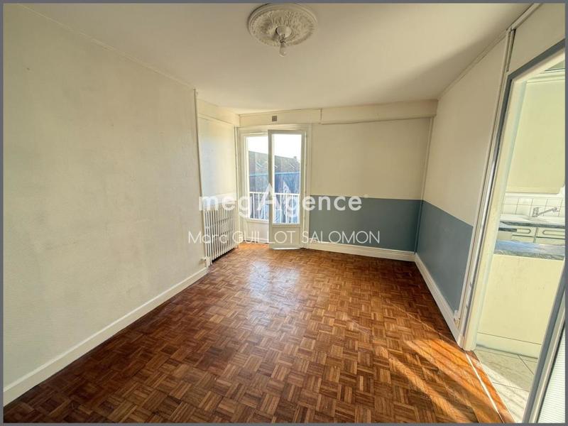 Appartement - 83 m² - 5 pièces