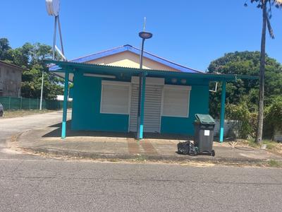 Local commercial - 101 m² - 6 pièces