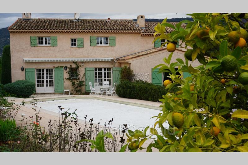 Villa - 250 m² - 8 pièces