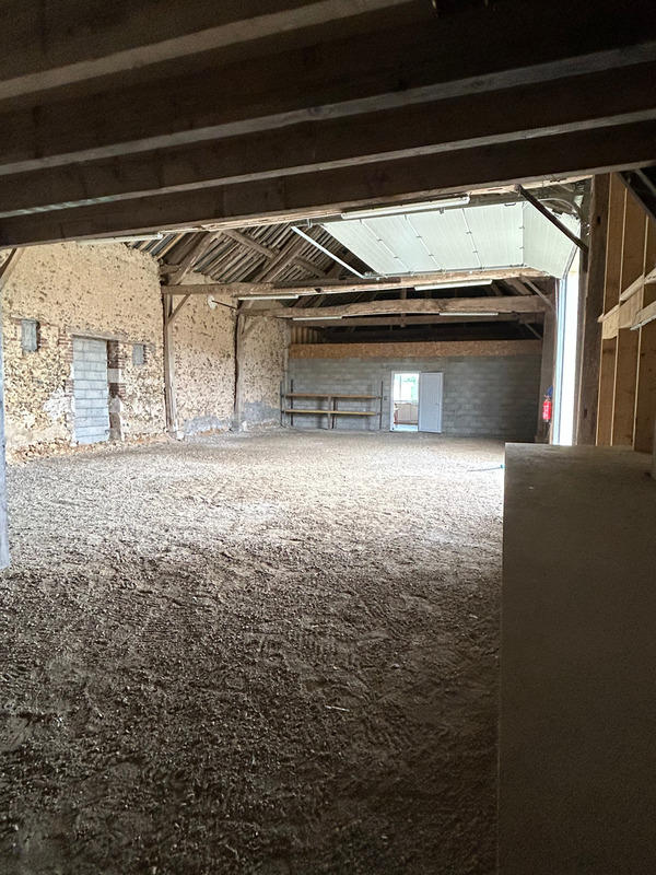 Bureau - 220 m² - 3 pièces