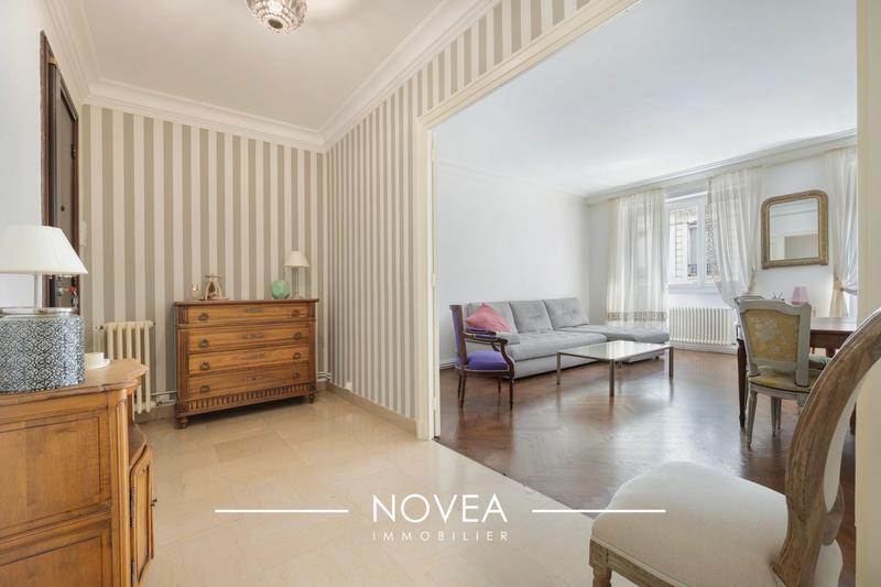 Appartement - 90 m² - 3 pièces