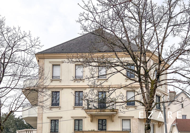 Appartement - 121 m² - 5 pièces