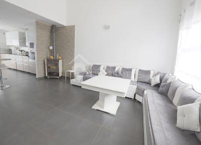 Maison - 138 m² - 8 pièces