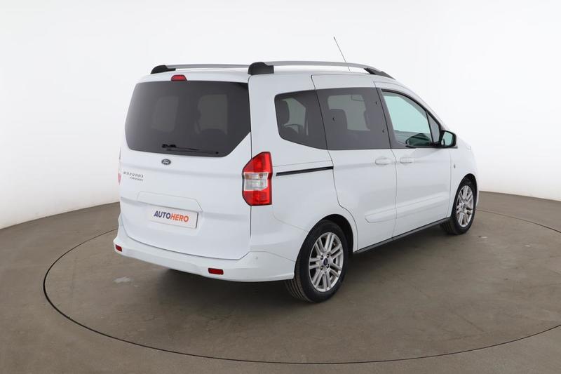 Ford Tourneo Courier 1.5 TDCi Titanium 100 ch