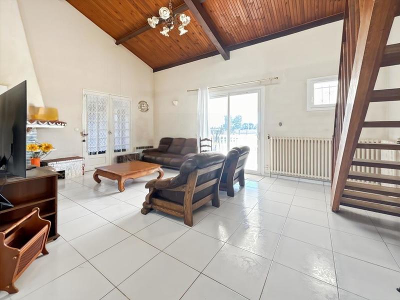 Maison - 200 m² - 7 pièces