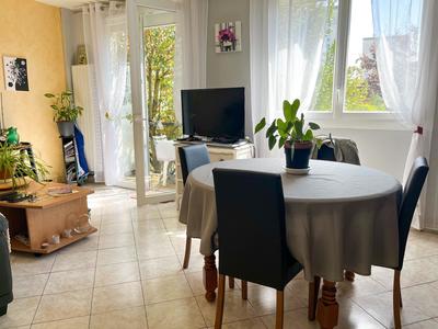 Maison - 88 m² - 5 pièces