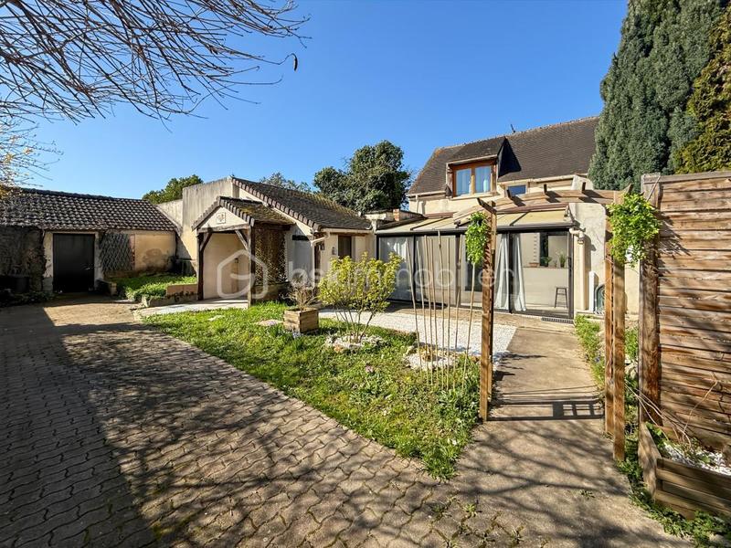 Maison de village - 87 m² - 4 pièces