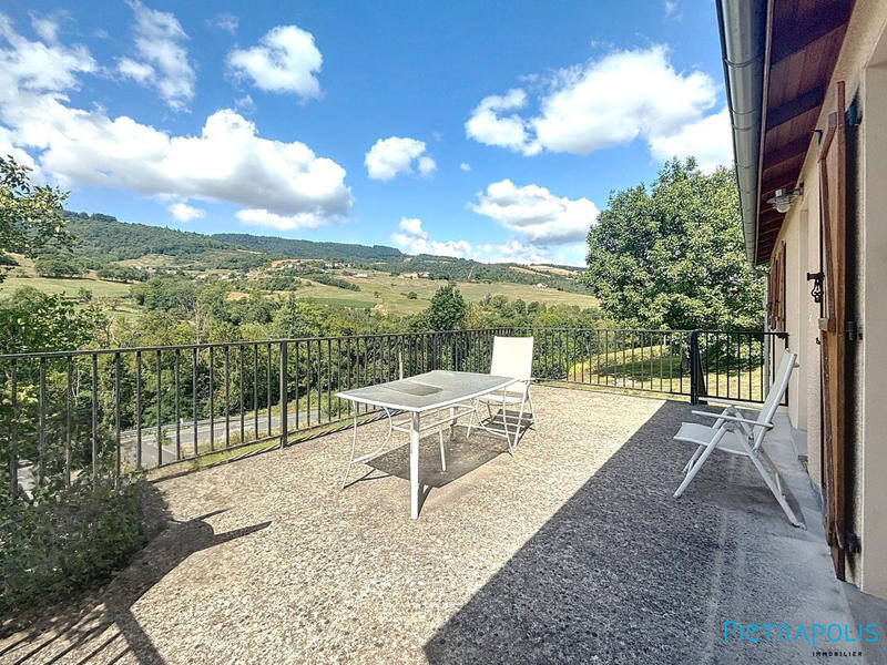 Villa - 97 m² - 5 pièces