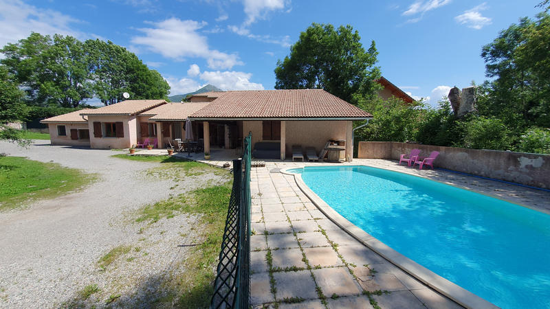 Maison - 192 m² - 8 pièces