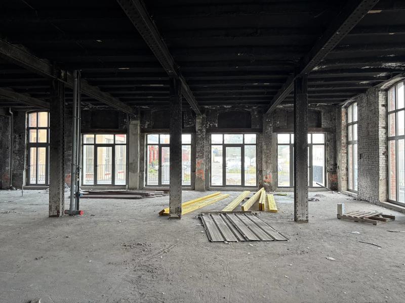 Local commercial - 304 m²