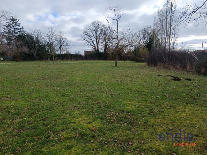 Terrain constructible - 2 603 m²