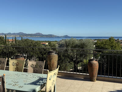 Villa - 250 m² - 7 pièces