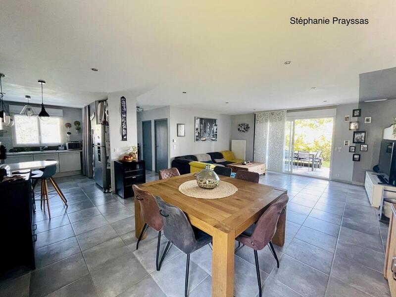 Maison - 145 m² - 6 pièces