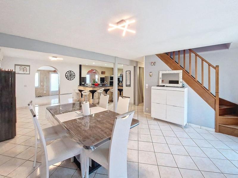 Maison - 156 m² - 7 pièces
