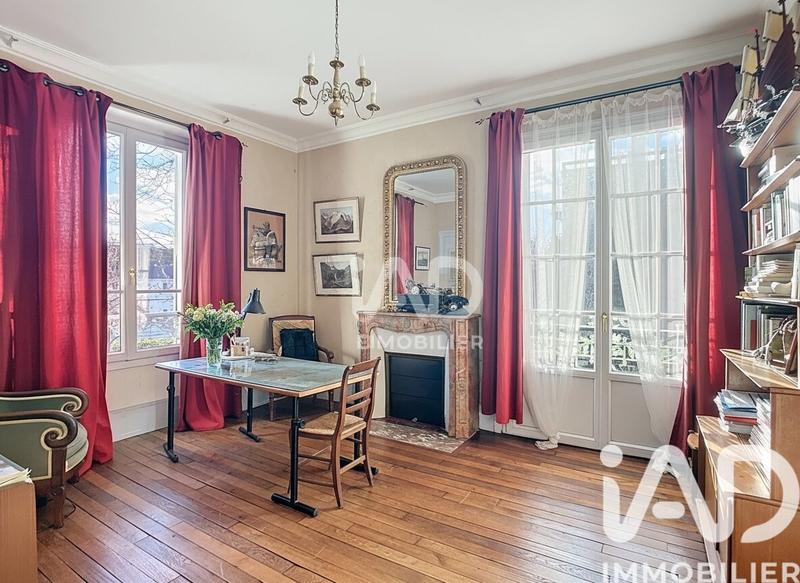 Maison - 207 m² - 8 pièces