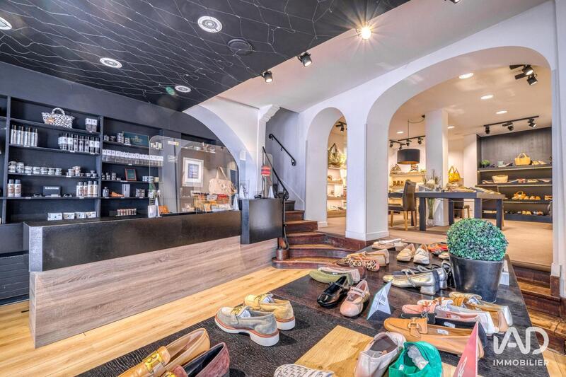 Local commercial - 112 m²