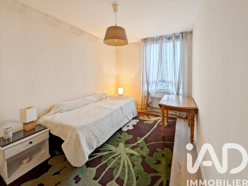 Appartement - 90 m² - 5 pièces