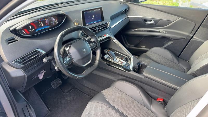 Peugeot 3008 1.2 PureTech 130 Eat8 Allure