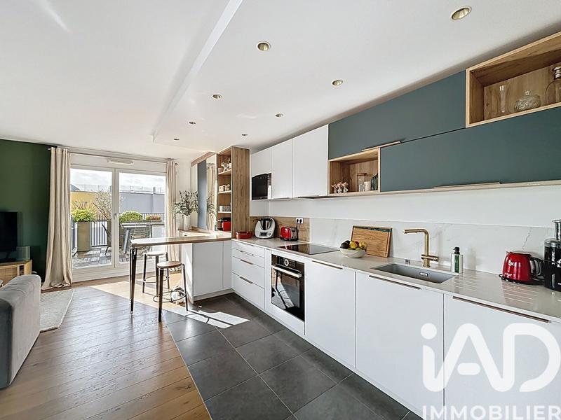 Appartement - 90 m² - 4 pièces