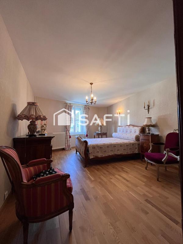 Maison - 177 m² - 6 pièces