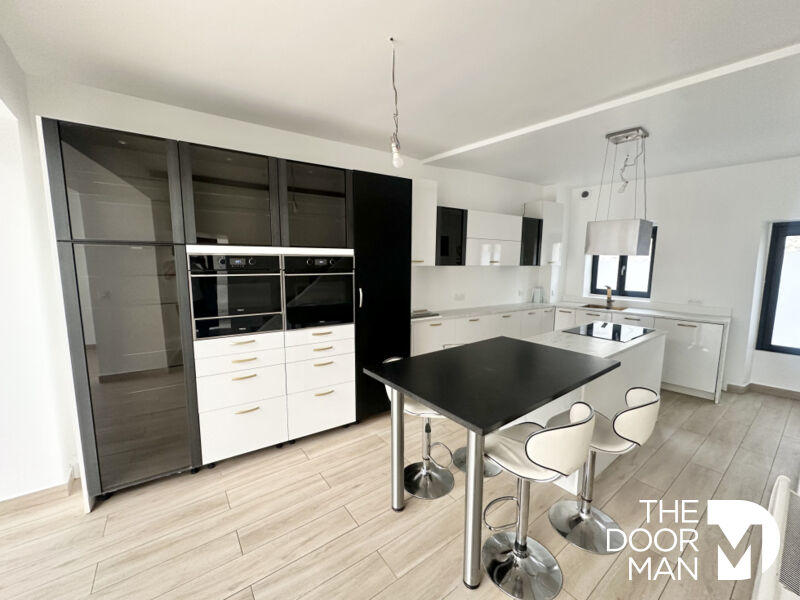 Maison ancienne - 165 m² - 6 pièces