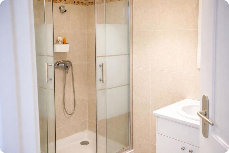 Studio - 25 m² - 1 pièce