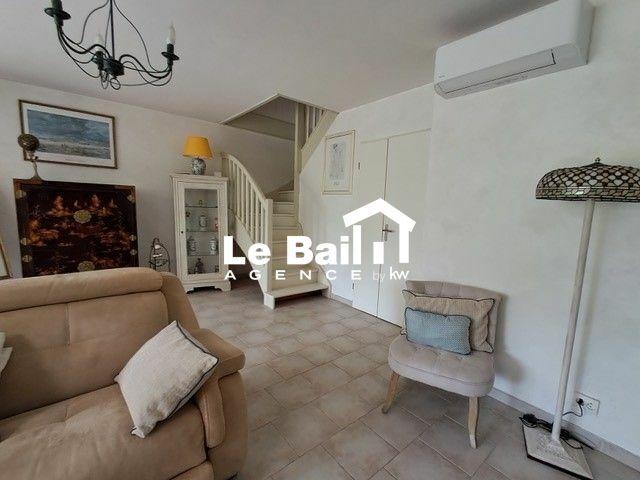 Maison - 128 m² - 7 pièces