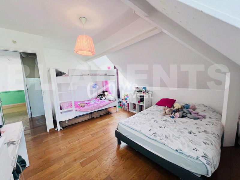 Maison - 118 m² - 5 pièces