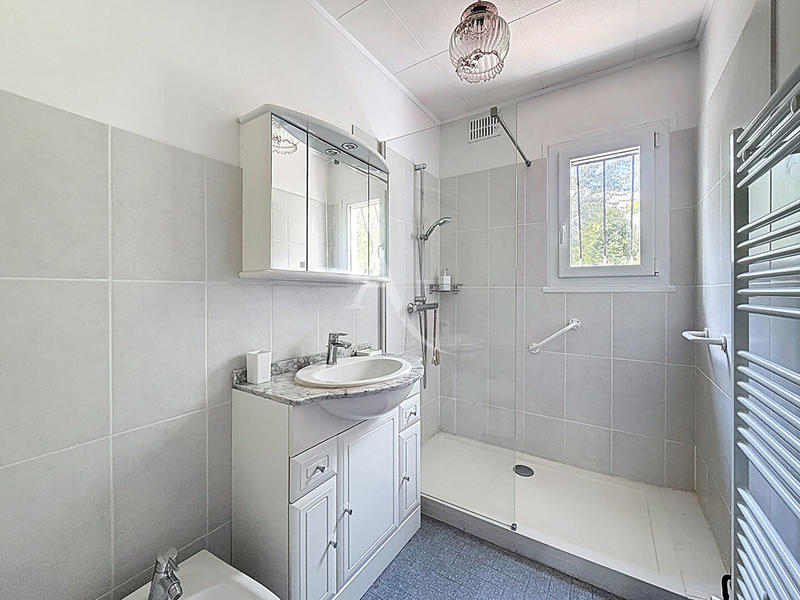 Maison - 90 m² - 7 pièces