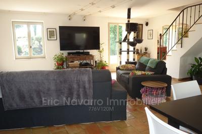 Propriété - 250 m² - 8 pièces