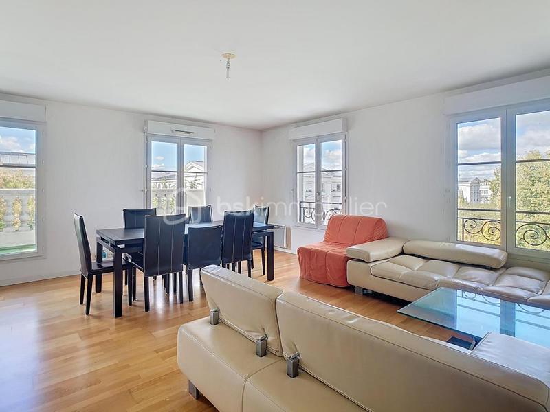 Appartement - 96 m² - 4 pièces