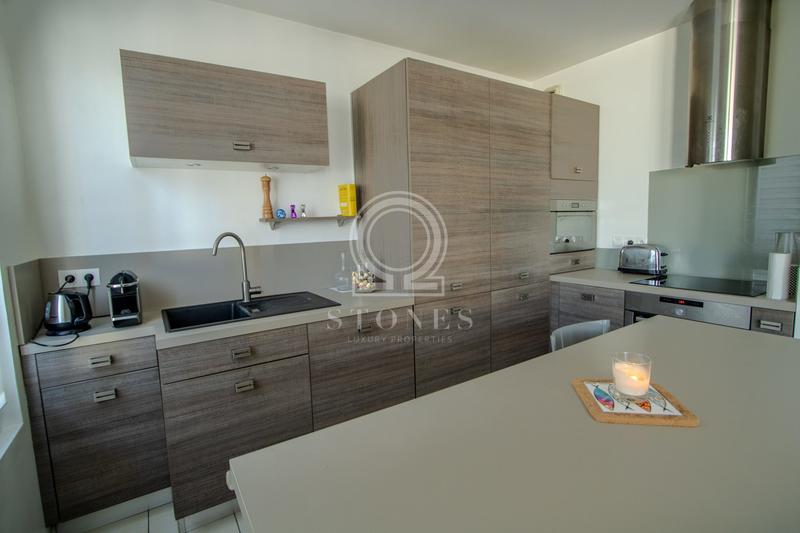 Appartement - 89 m² - 4 pièces