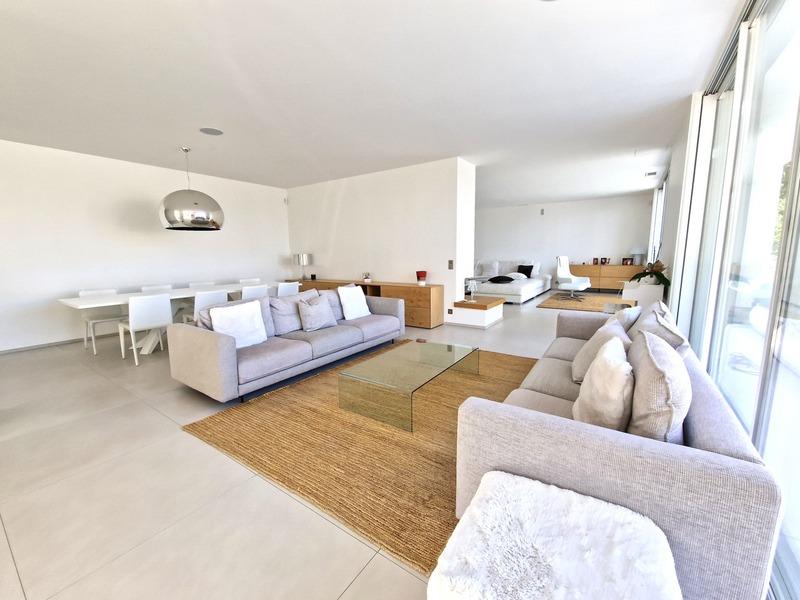 Maison d'architecte - 400 m² - 7 pièces