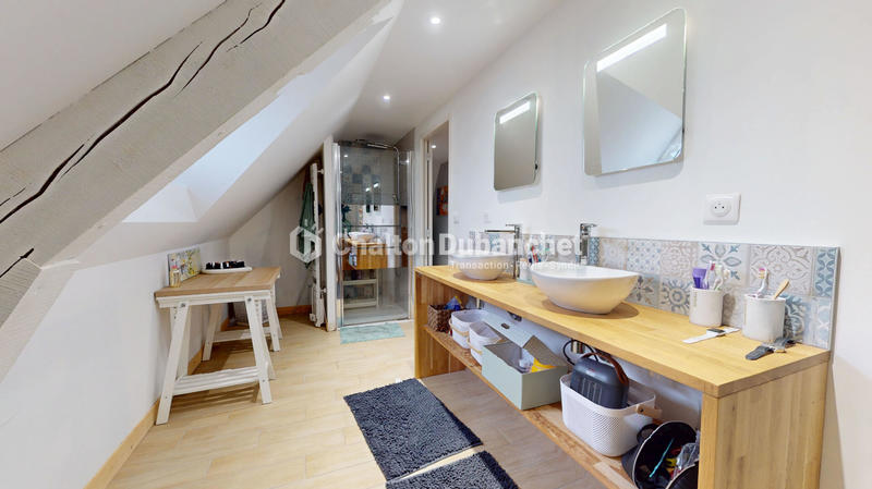 Maison - 165 m² - 8 pièces