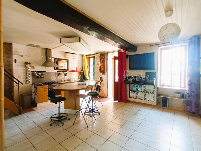 Maison en pierre - 103 m² - 2 pièces
