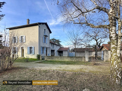 Propriété - 172 m² - 6 pièces