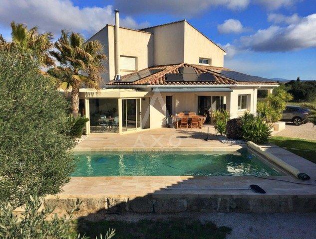 Maison - 175 m² - 5 pièces