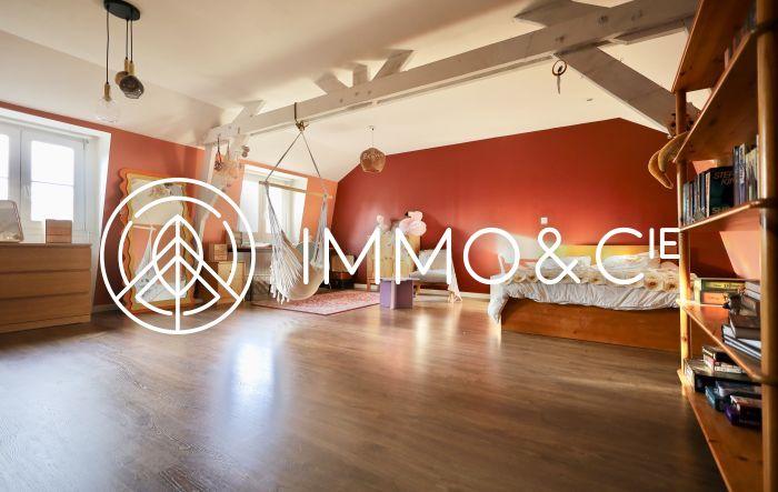 Maison - 192 m² - 6 pièces