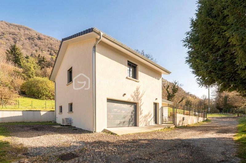 Maison - 117 m² - 4 pièces
