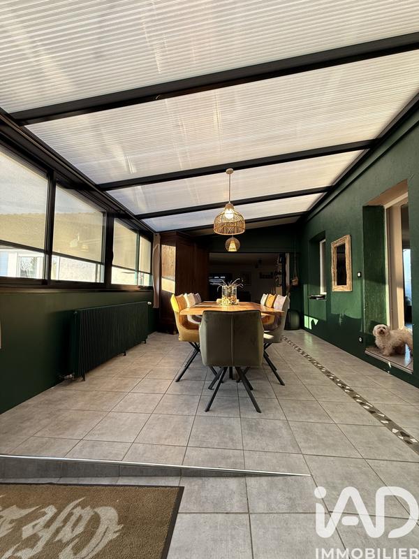 Maison - 237 m² - 7 pièces