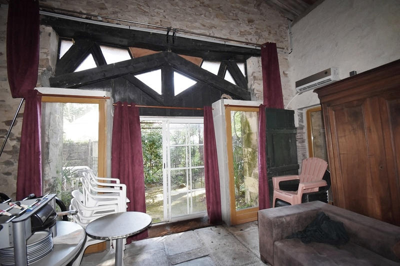 Maison - 330 m² - 14 pièces