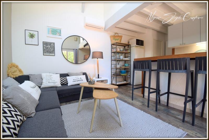 Maison - 225 m² - 10 pièces