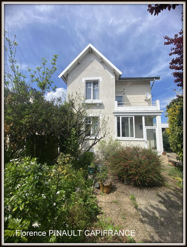 Maison - 93 m² - 4 pièces