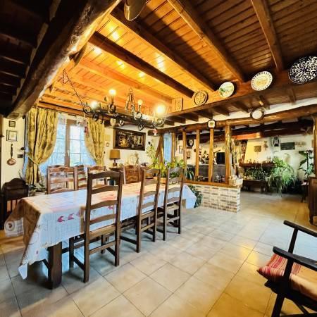 Maison - 100 m² - 6 pièces