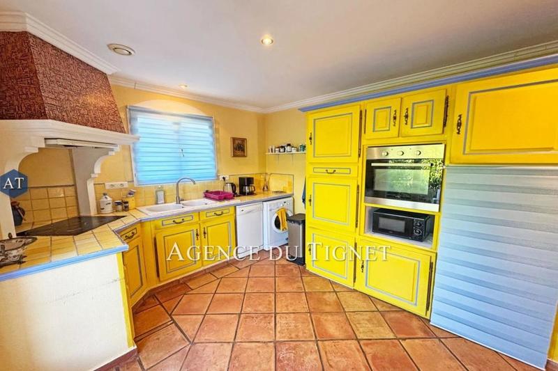 Maison traditionnelle - 156 m² - 6 pièces